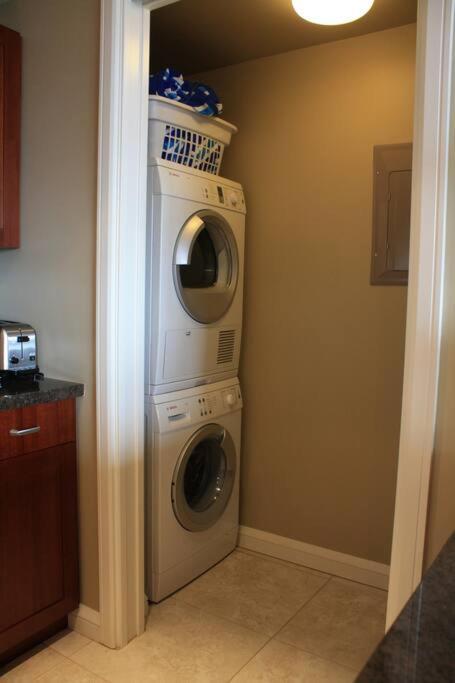 Ocean View One Bedroom At Honua Kai!! ลาไฮนา ภายนอก รูปภาพ